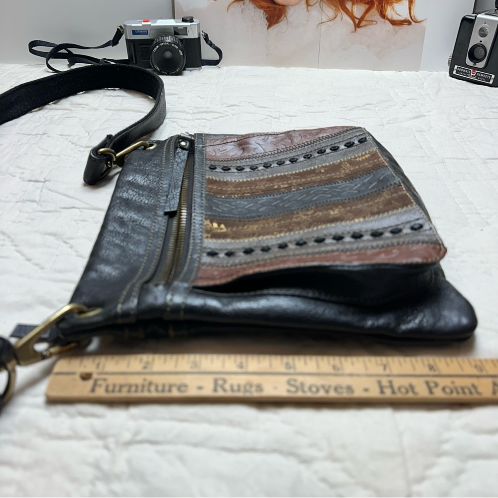 Patchwork Leather Crossbody Bag | Boho Vintage 90s Indie · Fossil - Picture 11 of 13